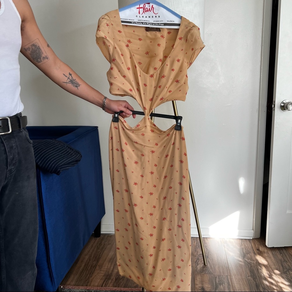 reformation cut out dress in size 8